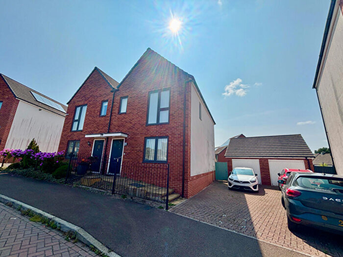 3 Bedroom Semi-Detached House For Sale In Cinders Crescent, Cinderford, GL14