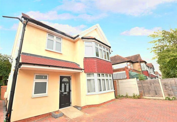 5 Bedroom Detached House To Rent In Osterley Avenue, Osterley, Isleworth, TW7