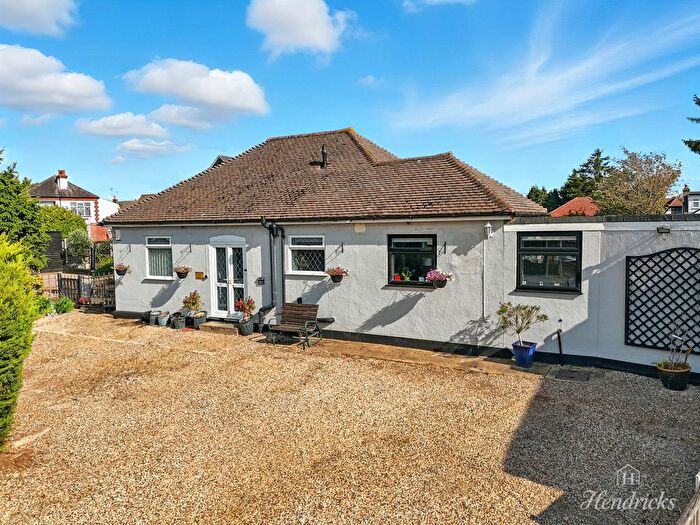 3 Bedroom Detached Bungalow For Sale In Benfleet Road, Benfleet, SS7
