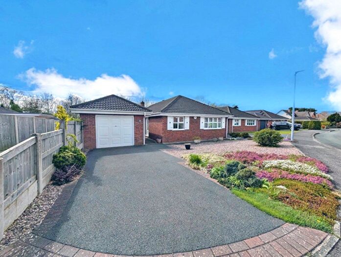 3 Bedroom Bungalow For Sale In Beechways Drive, Neston, Cheshire, CH64