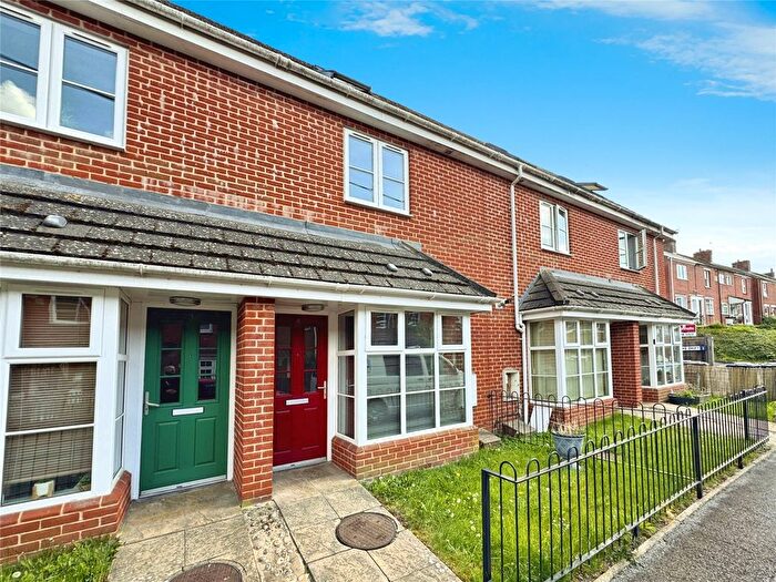 1 Bedroom Terraced House For Sale In Briarscroft, Andover, Hampshire, SP10