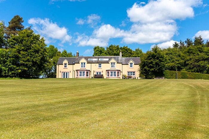 6 Bedroom House For Sale In Mutehill, Moss End Green, Powmill, FK14