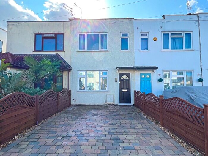 2 Bedroom Terraced House For Sale In First Avenue, West Molesey, Surrey, KT8