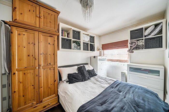 1 Bedroom Flat For Sale In Castle Hill, Reading, Berkshire, RG1