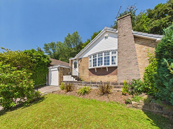 2 Bedroom Detached Bungalow For Sale In Aston Close, Dronfield, Derbyshire, S18
