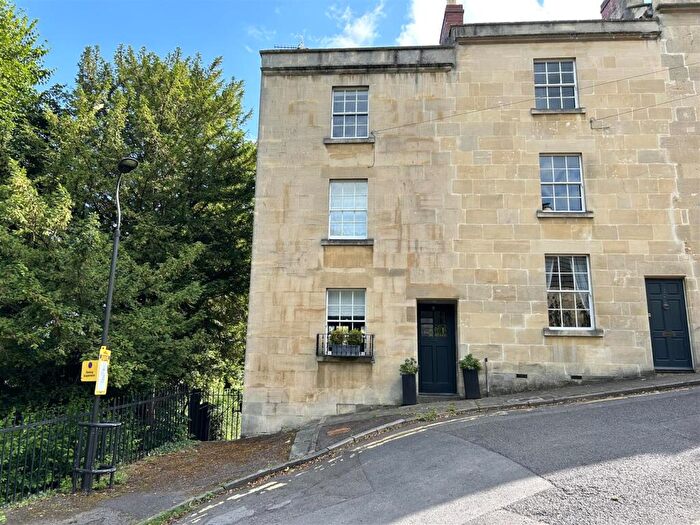 3 Bedroom House To Rent In Caroline Place, Bath, BA1