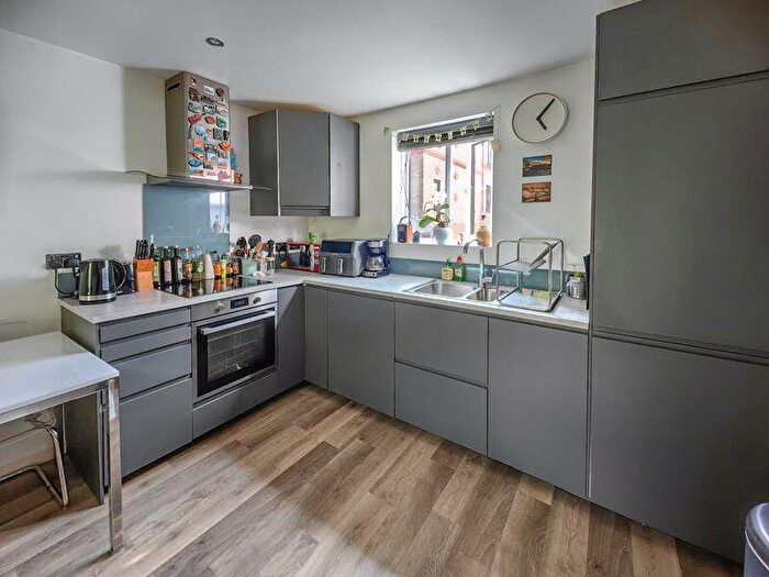 1 Bedroom Apartment To Rent In Redcliff Mead Lane, Bristol, BS1