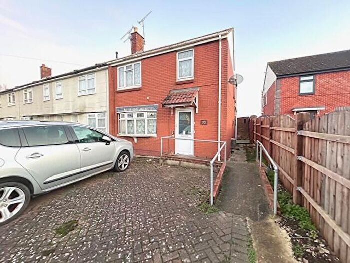 3 Bedroom End Of Terrace House For Sale In Courtenay Road, Walcot, Swindon, SN3