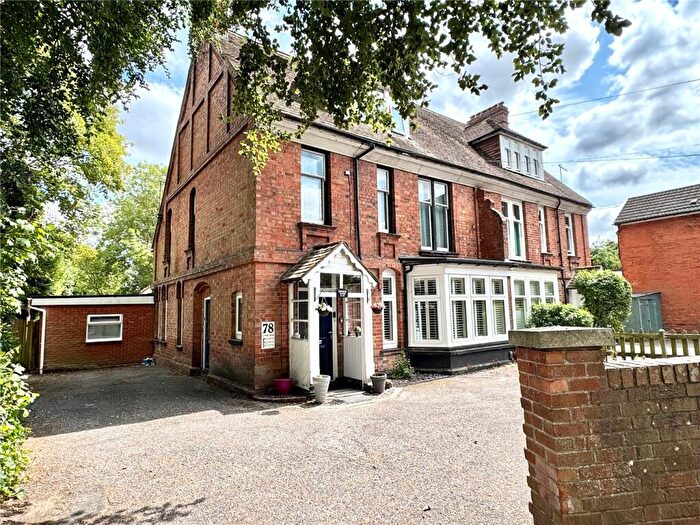 2 Bedroom Apartment For Sale In London Road, Salisbury, Wiltshire, SP1