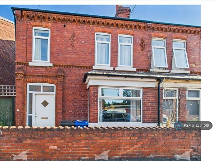 3 Bedroom Semi-Detached House To Rent In Furnival Road, Doncaster, DN4