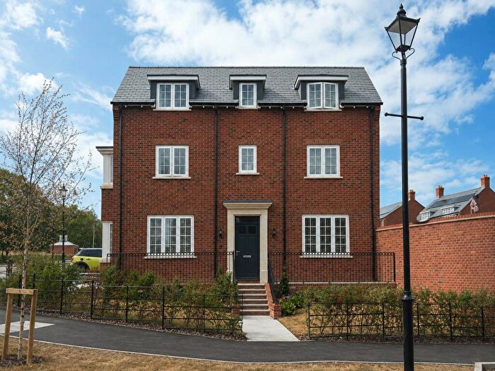 4 Bedroom Detached House For Sale In Josephine Crescent, Burghfield Common, Reading, Berkshire, RG7