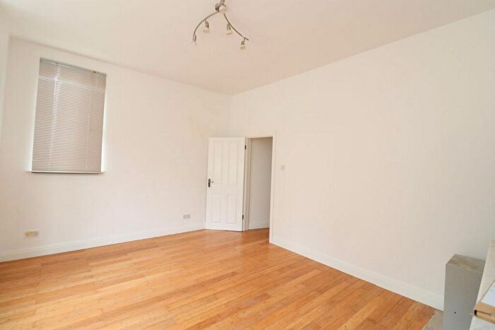 3 Bedroom Flat To Rent In Maude Terrace, St. James Street, E17