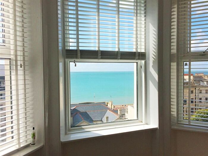 2 Bedroom Flat To Rent In West Hill Road, St. Leonards-On-Sea, TN38