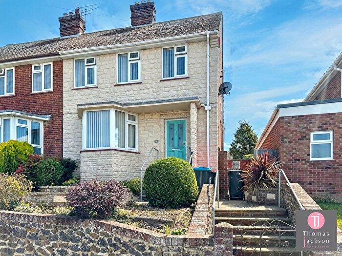 3 Bedroom Semi-Detached House For Sale In Invicta Road, Margate, CT9