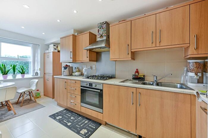 4 Bedroom Terraced House For Sale In Eagle Road, Slough, SL1