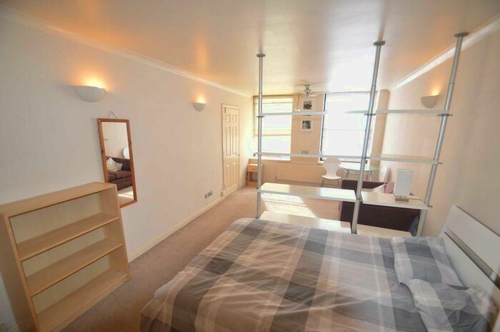 Studio To Rent In St. Pauls Mews, St. Pauls Square, Jewellery Quarter, B3