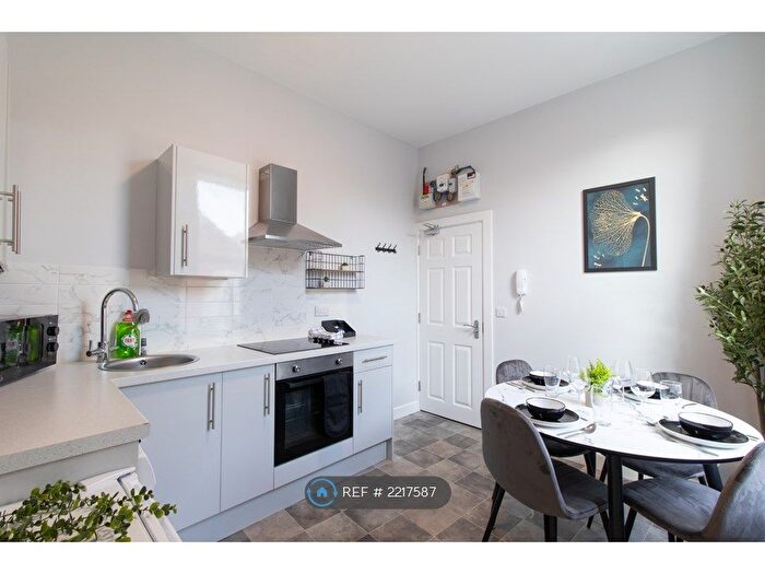 1 Bedroom Flat To Rent In Kingston House, Southsea, PO5