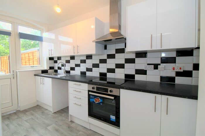 2 Bedroom Semi-Detached House To Rent In Newhall Road, Coventry, West Midlands, CV2