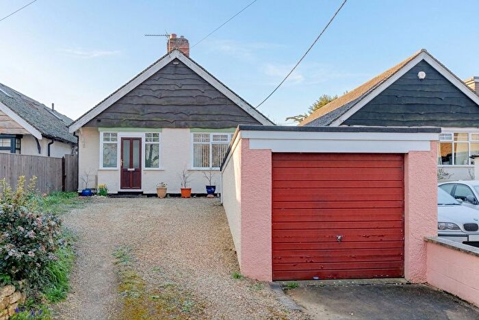3 Bedroom Detached Bungalow For Sale In Rutten Lane, Yarnton, OX5