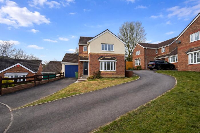 3 Bedroom Detached House For Sale In Springfield Gardens, Hirwaun, Aberdare, CF44