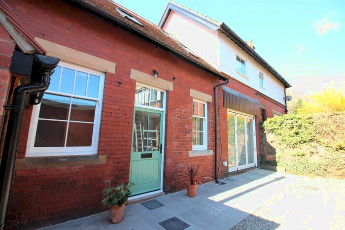 3 Bedroom Property To Rent In Newall Mount, Otley, LS21