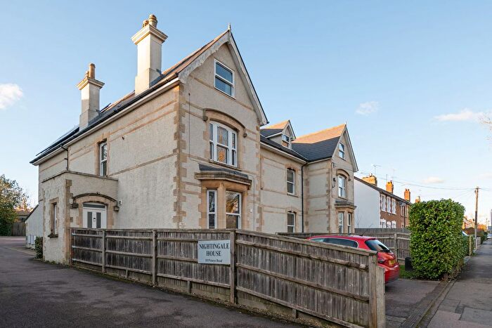 1 Bedroom Flat For Sale In Princes Road, Nightingale House, RH1