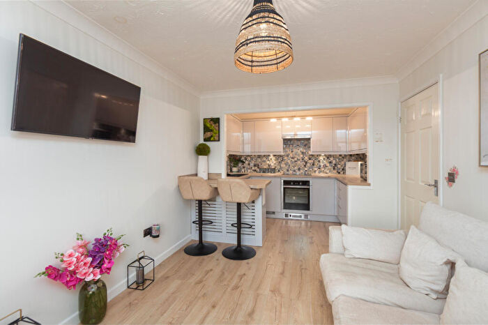 1 Bedroom Apartment For Sale In Beeches Court, Thornton-Cleveleys, FY5