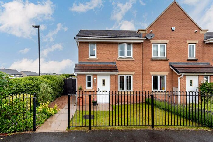 3 Bedroom Terraced House For Sale In Stoneycroft Road, Handsworth, S13