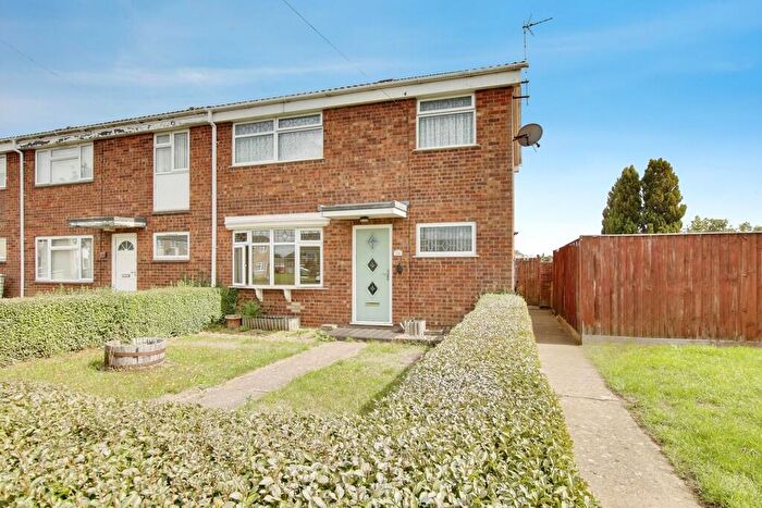 3 Bedroom End Of Terrace House For Sale In Smiths Drive, March, PE15