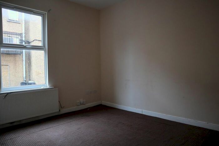 3 Bedroom Property To Rent In High Street, Northwood, HA6