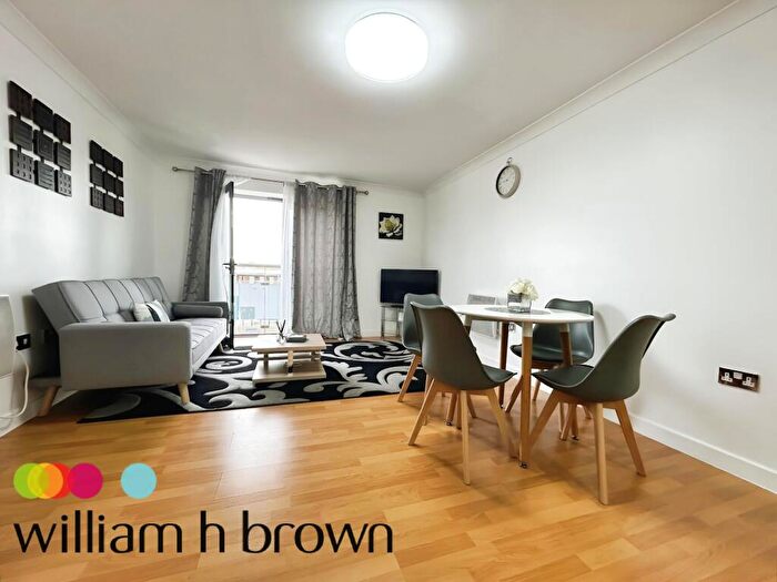 2 Bedroom Apartment To Rent In Quayside Drive, Colchester, CO2