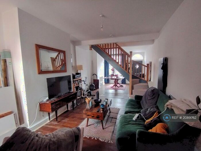 2 Bedroom Terraced House To Rent In Old Chapel Street, Stockport, SK3