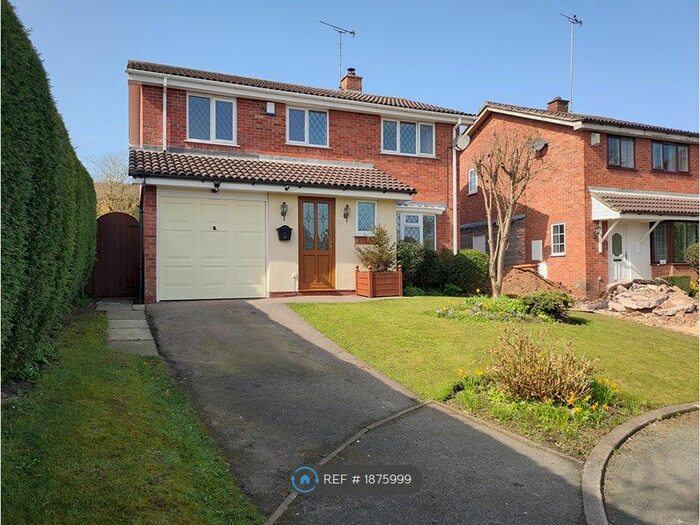 4 Bedroom Detached House To Rent In Finchdean Close, Stoke-On-Trent, ST3