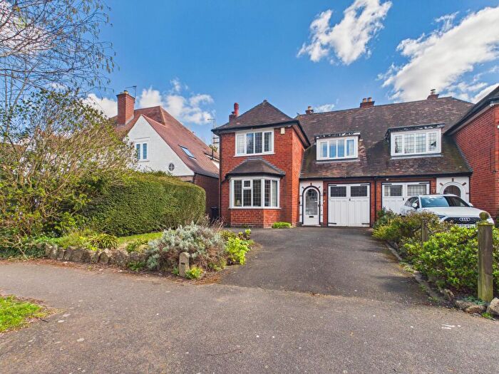 4 Bedroom Detached House For Sale In Emmanuel Road, Sutton Coldfield, B73