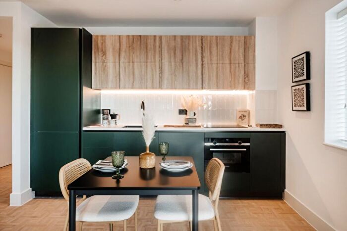 1 Bedroom Flat For Sale In One Clapham, Clapham Junction Approach, SW11