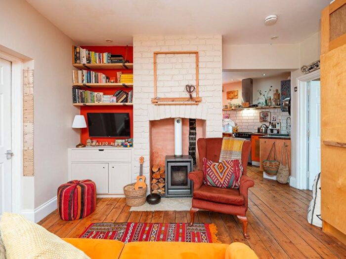 2 Bedroom Flat For Sale In Edward Street, Eastville, BS5