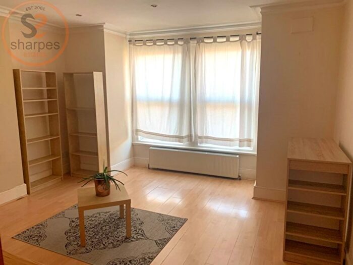 1 Bedroom Flat To Rent In Eardley Road, London, SW16
