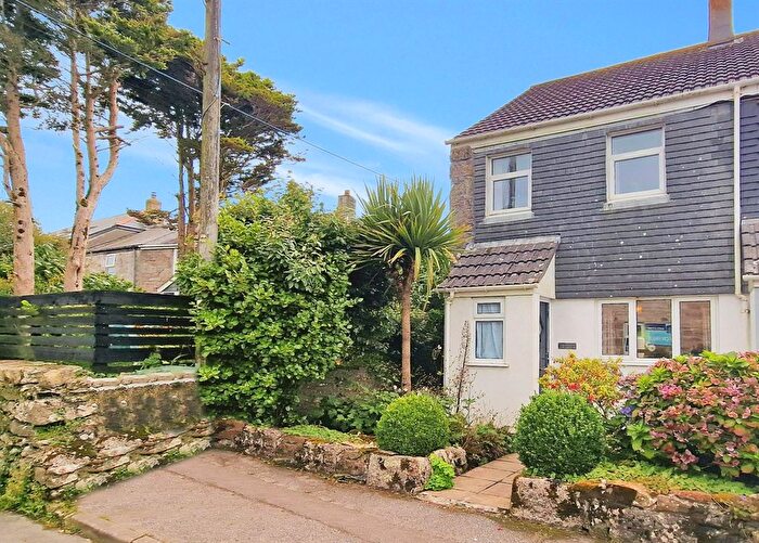 3 Bedroom End Of Terrace House For Sale In Gwelmor, Pendeen, TR19