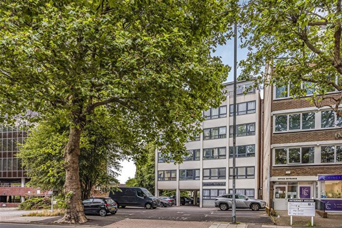 Studio To Rent In Kingston Crescent, Portsmouth, PO2