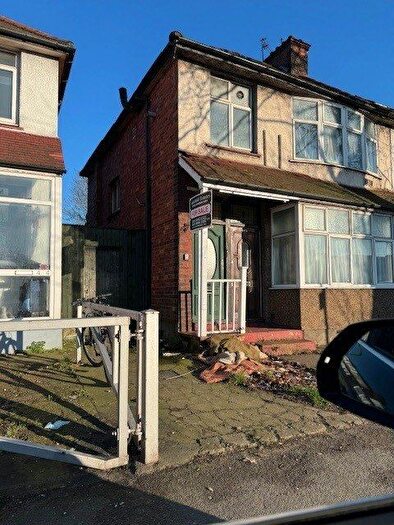 2 Bedroom Flat For Sale In London, NW10