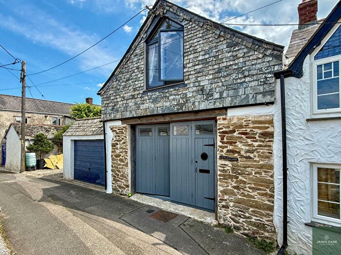 1 Bedroom Barn Conversion For Sale In The Square, Probus, TR2