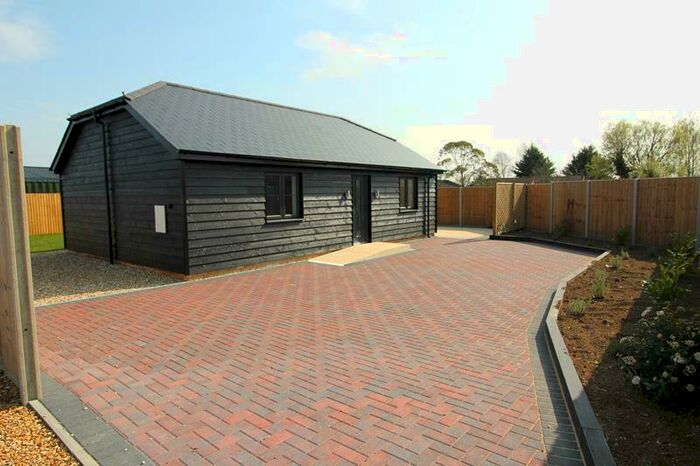 2 Bedroom Property To Rent In The Old Hay Barns, Shrubbery Lane, Wilden, MK44