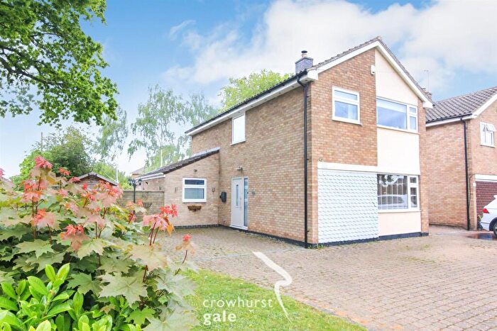 3 Bedroom Detached House For Sale In Cymbeline Way, Woodlands, Rugby, CV22