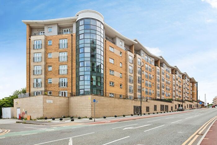 2 Bedroom Flat To Rent In Middlewood Street, Salford, M5