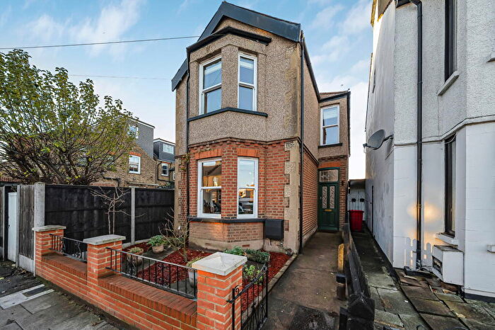 3 Bedroom Detached House For Sale In Mosslea Road, Bromley, BR2