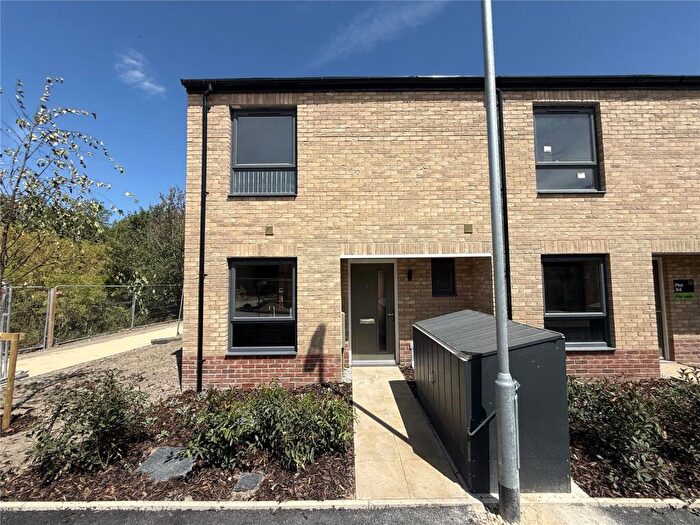 2 Bedroom House To Rent In Sparrowhawk Lane, Cambridge, Cambridgeshire, CB1