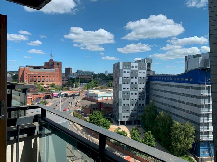 1 Bedroom Apartment To Rent In Gateway North, Marsh Lane, LS9