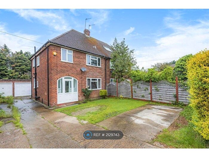 3 Bedroom Semi-Detached House To Rent In Ickenham Road, Ruislip, HA4