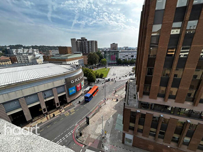 2 Bedroom Flat To Rent In Alma Street, Luton, LU1