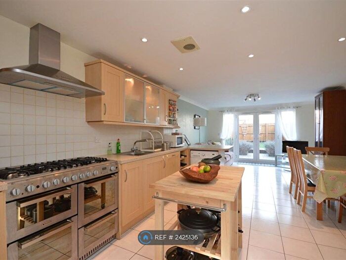 4 Bedroom Terraced House To Rent In Tarnock Avenue, Bristol, BS14